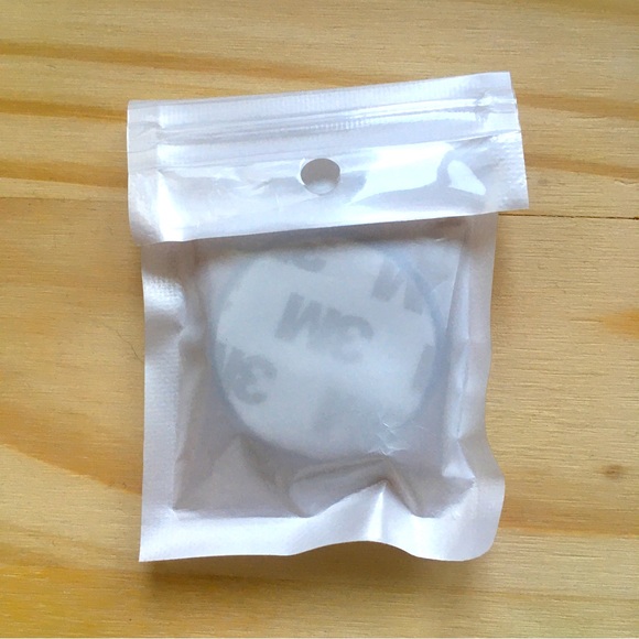 Animal Crossing Pop Socket Blathers and Celeste - Picture 2 of 2